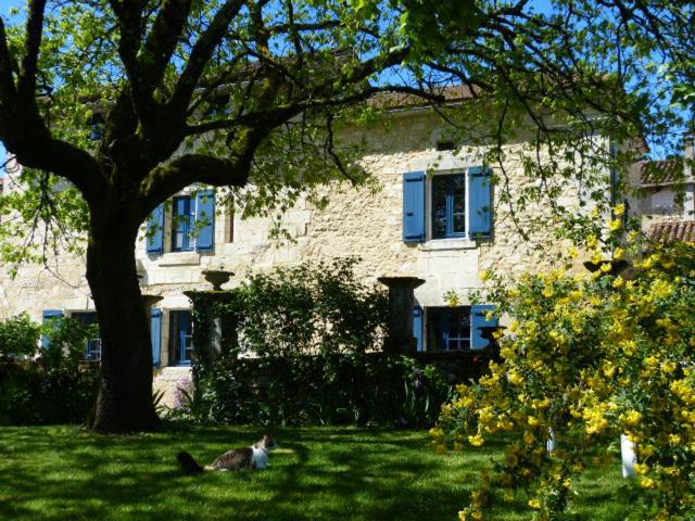 L'Echappee Belle Perigord Bed & Breakfast Cercles Exterior photo